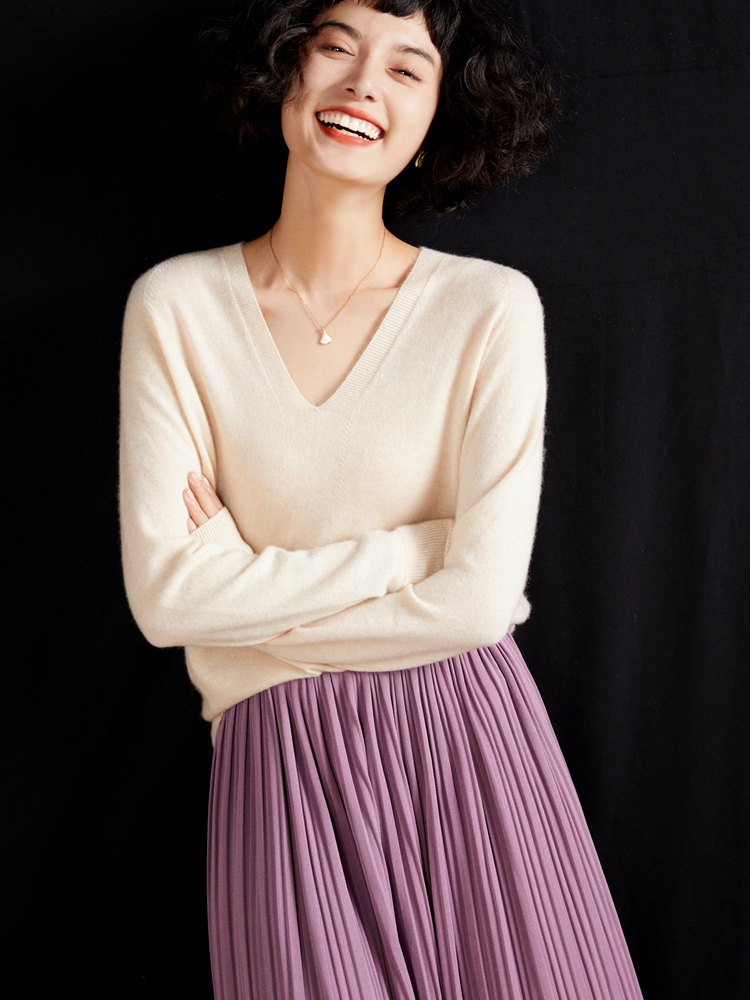 Cashmere V Neck Pullover Sweat - Resin Vat ulasan dan harga